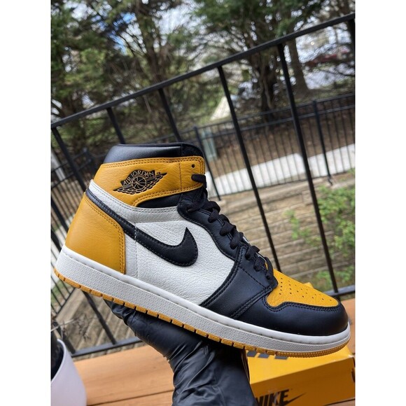 Air Jordan 1 Retro High OG ‘Taxi’ Yellow Toe 555088-711 – Size 11.5 - Preowned - Picture 7 of 9